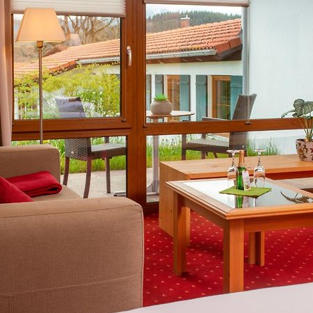 Landhotel Gockelwirt Eisenberg  Bagian luar foto