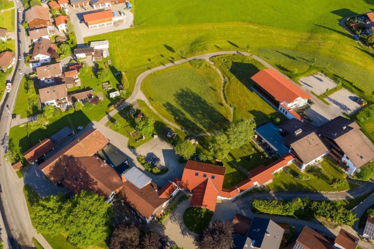 Landhotel Gockelwirt Eisenberg  Bagian luar foto