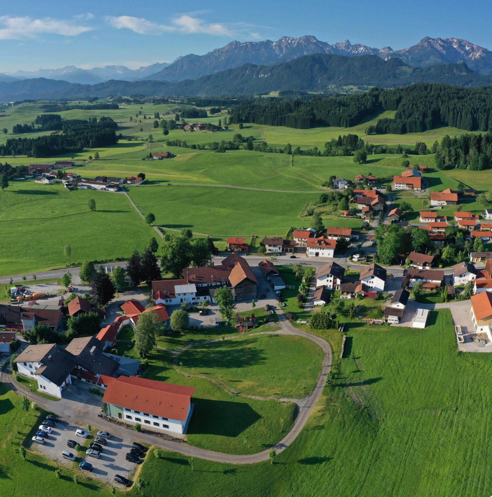 Landhotel Gockelwirt Eisenberg  Bagian luar foto