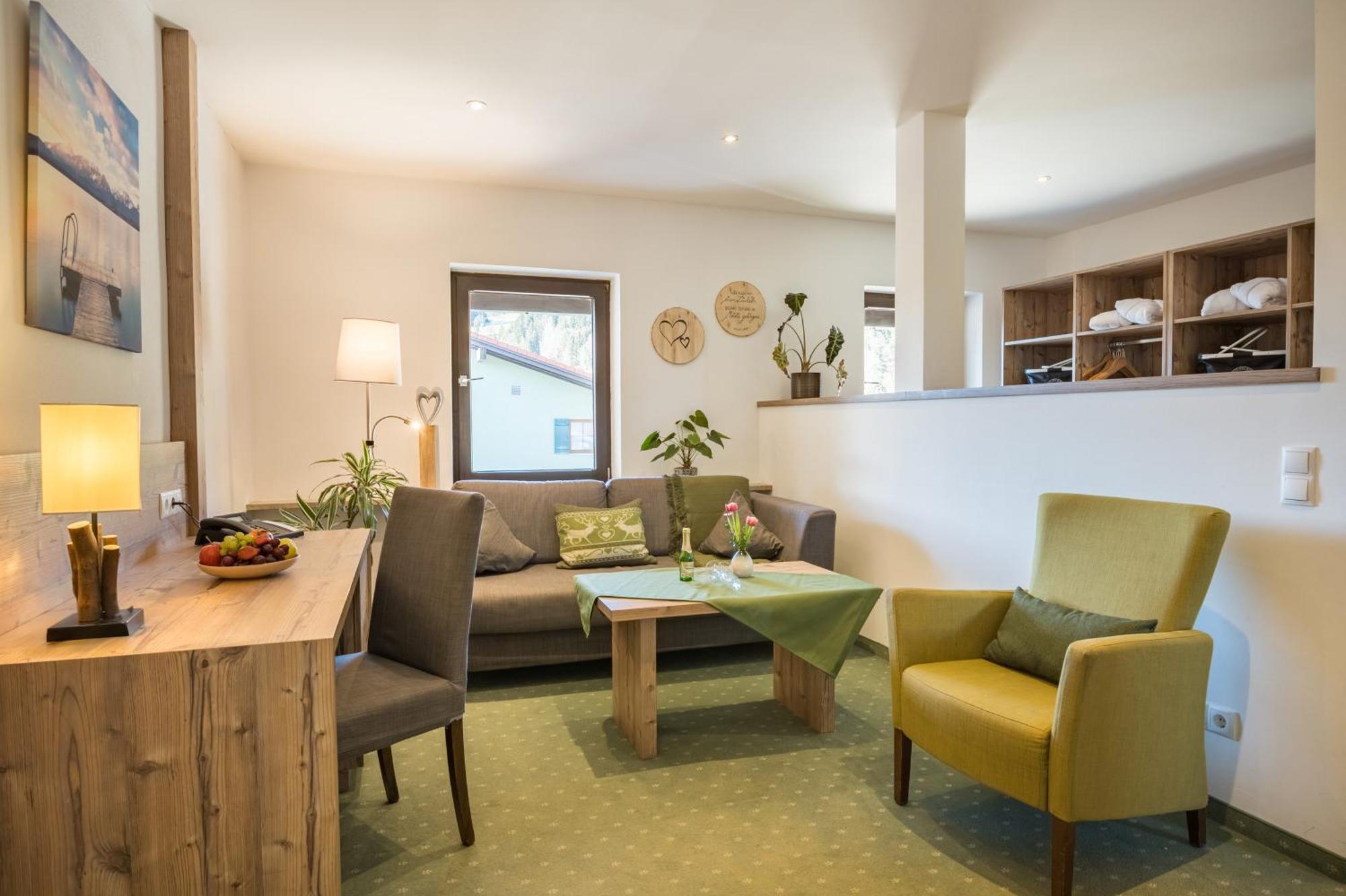 Landhotel Gockelwirt Eisenberg  Bagian luar foto