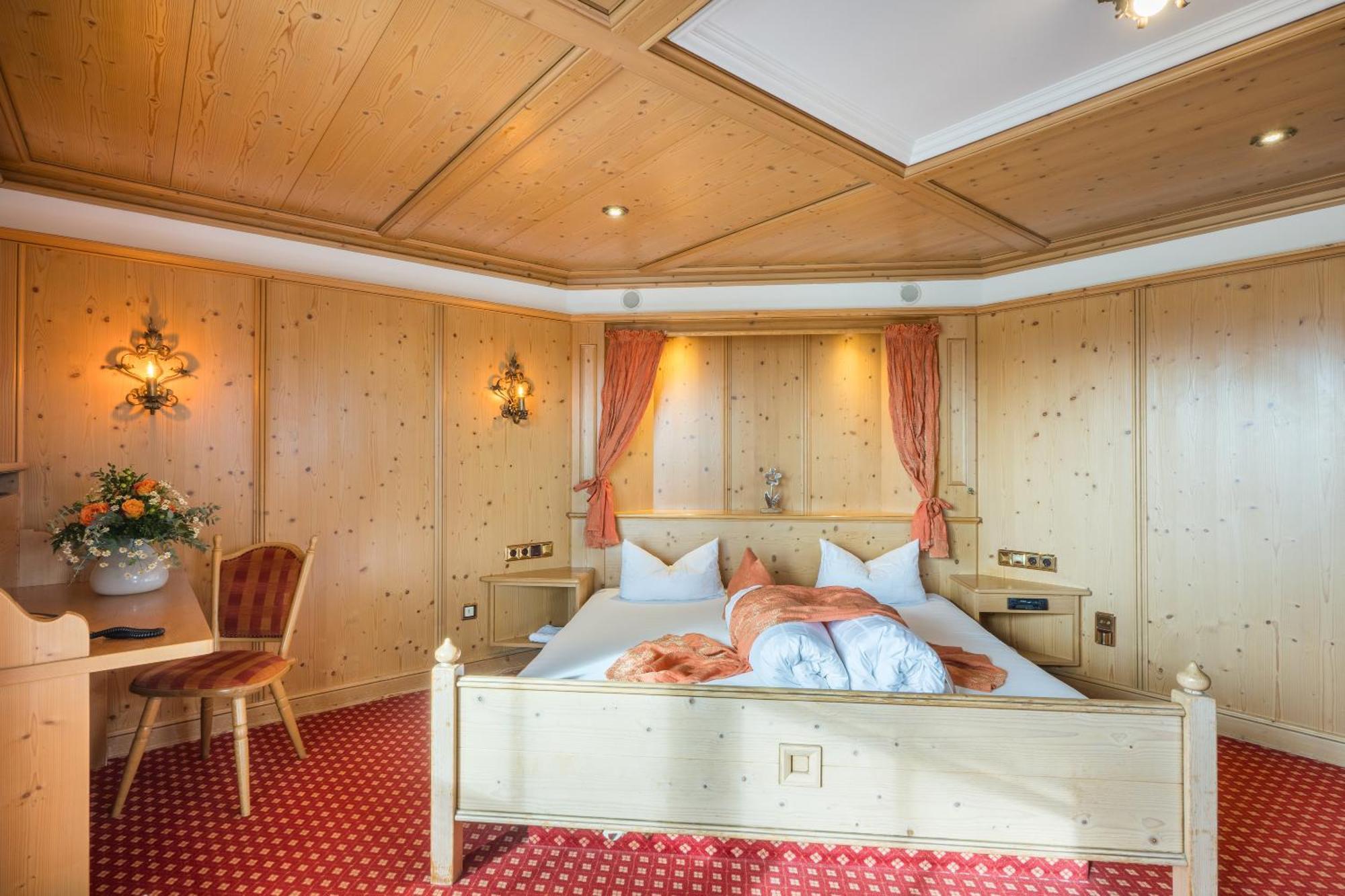 Landhotel Gockelwirt Eisenberg  Bagian luar foto