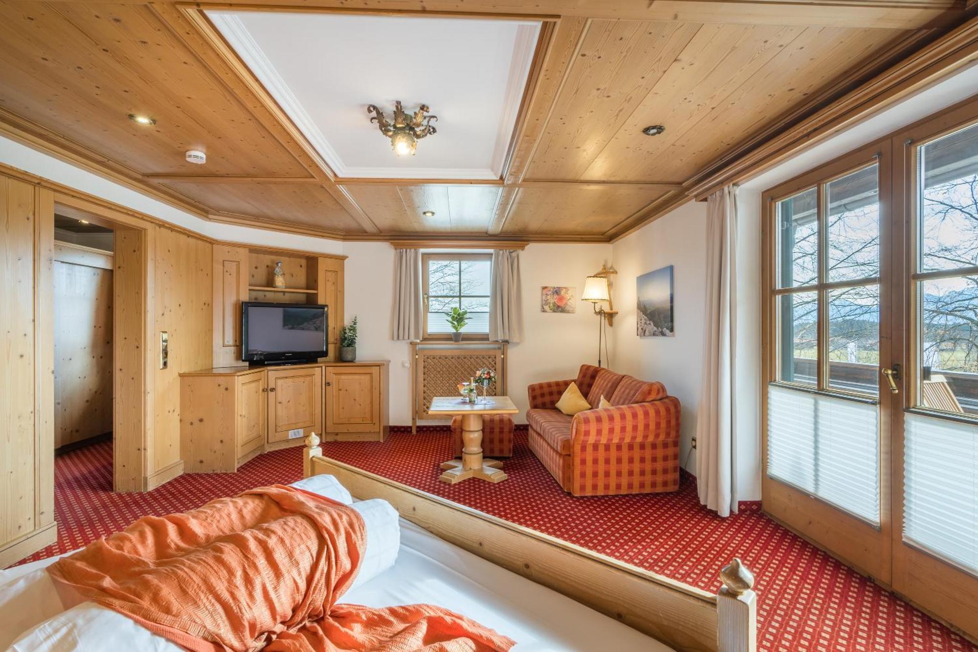 Landhotel Gockelwirt Eisenberg  Bagian luar foto