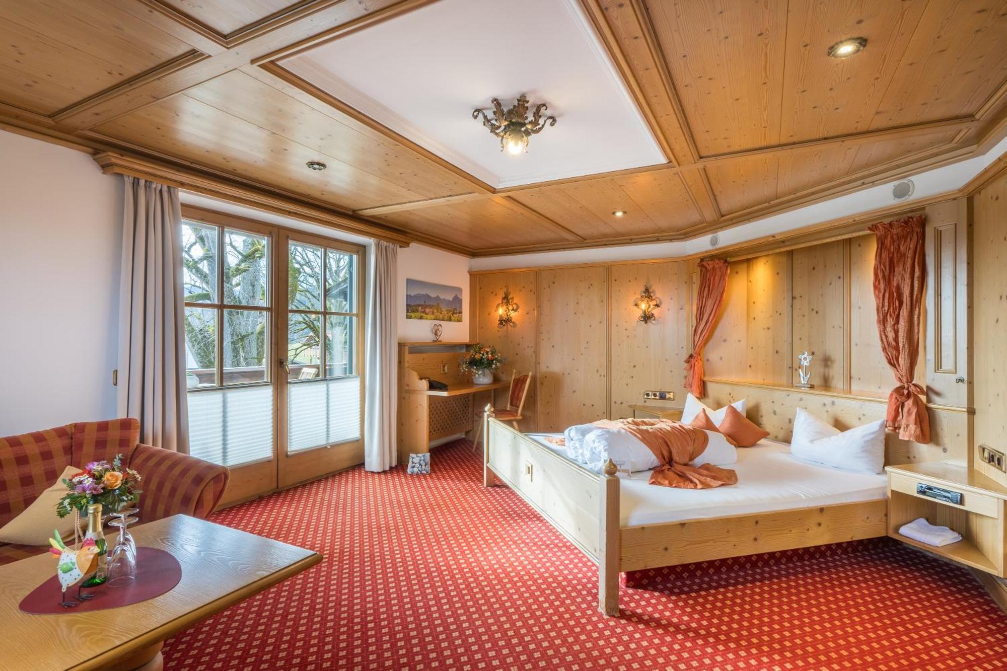 Landhotel Gockelwirt Eisenberg  Bagian luar foto