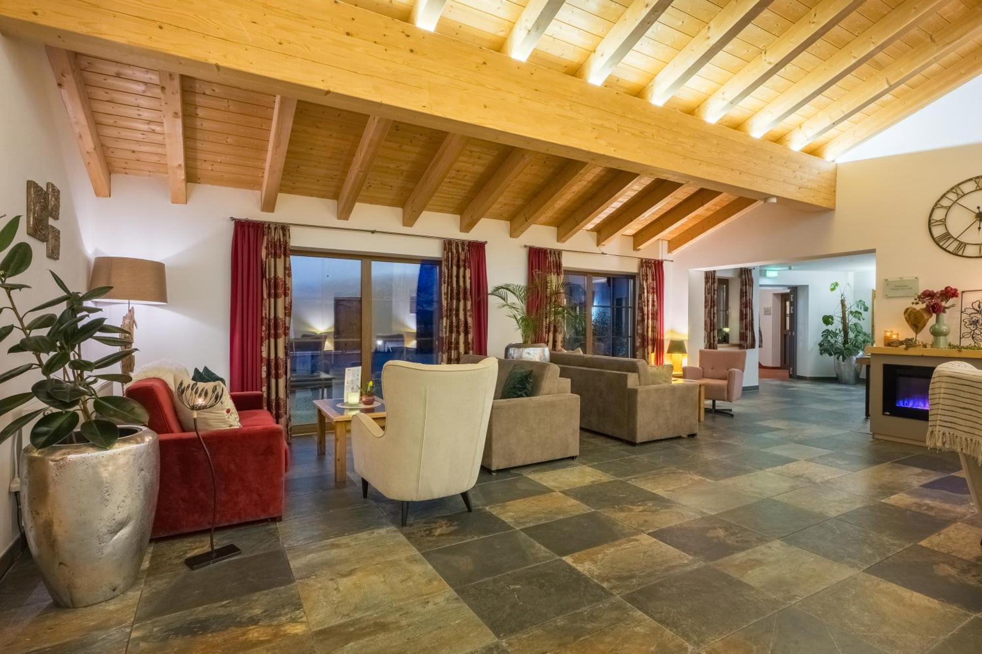 Landhotel Gockelwirt Eisenberg  Bagian luar foto