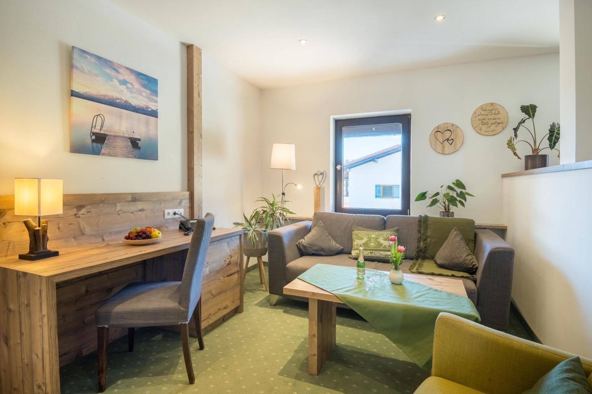 Landhotel Gockelwirt Eisenberg  Bagian luar foto